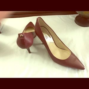 Michael Kors pumps